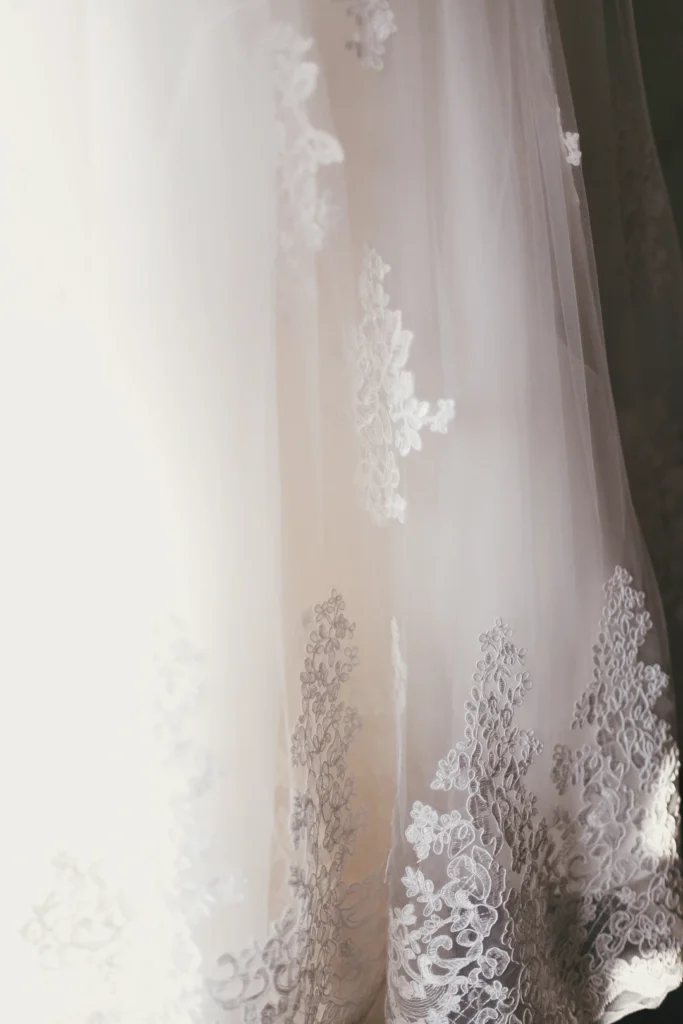 Les robes beautiful floral detail silk wedding dress